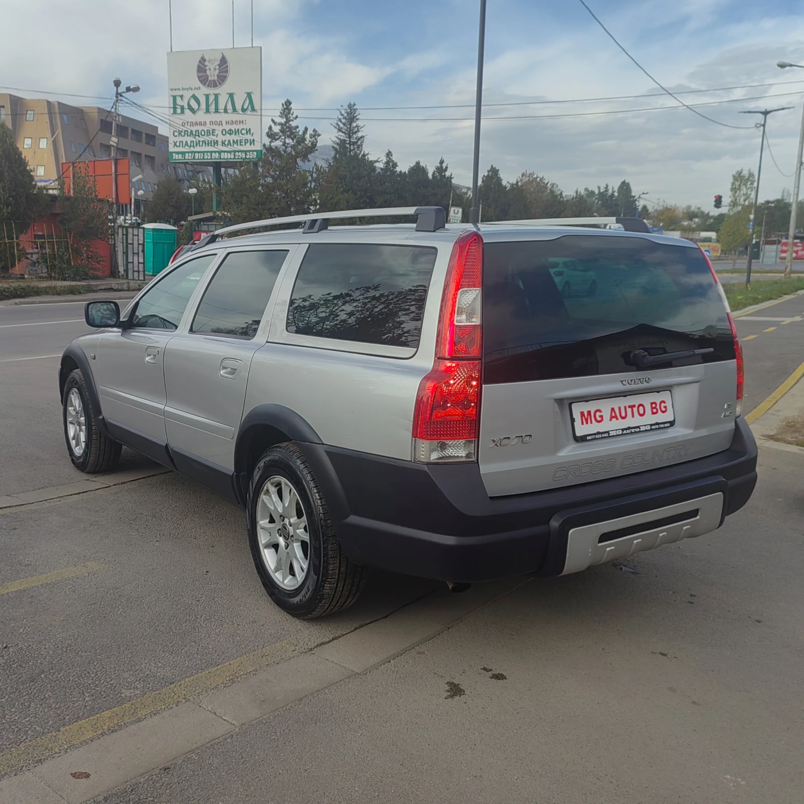 Volvo Xc70 2.4D 4x4 АВТОМАТ - изображение 5