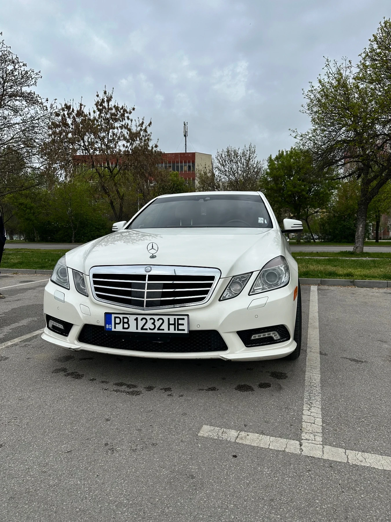 Mercedes-Benz E 500 4Matic Amg/Autohold/388hp - изображение 3