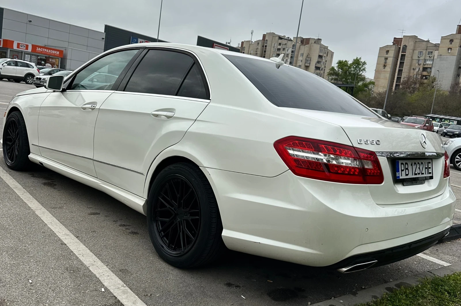 Mercedes-Benz E 500 4Matic Amg/Autohold/388hp - изображение 5