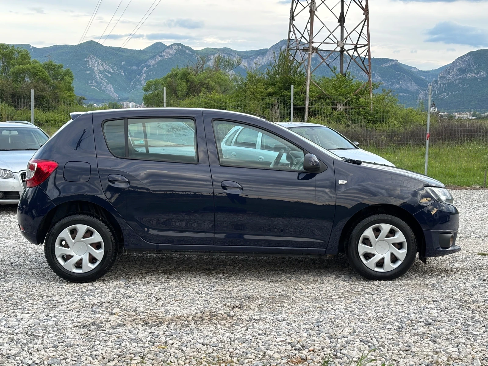 Dacia Sandero 1.2/Газ/Италия/Навигация/198 Хил км - изображение 5