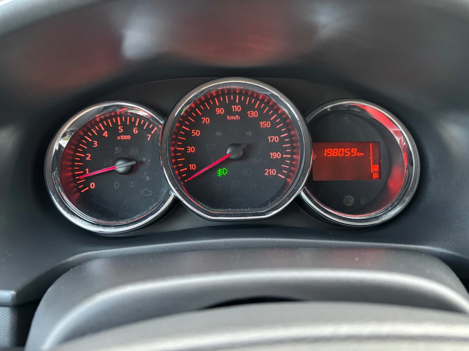 Dacia Sandero 1.2/Газ/Италия/Навигация/198 Хил км | Mobile.bg — изображение 13