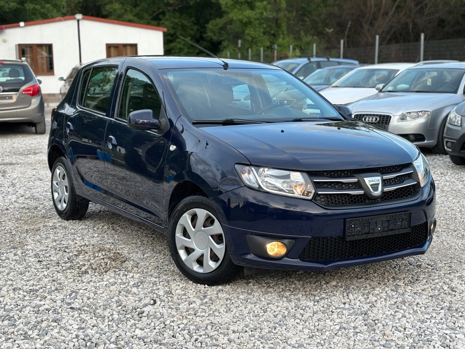 Dacia Sandero 1.2/Газ/Италия/Навигация/198 Хил км | Mobile.bg — изображение 1