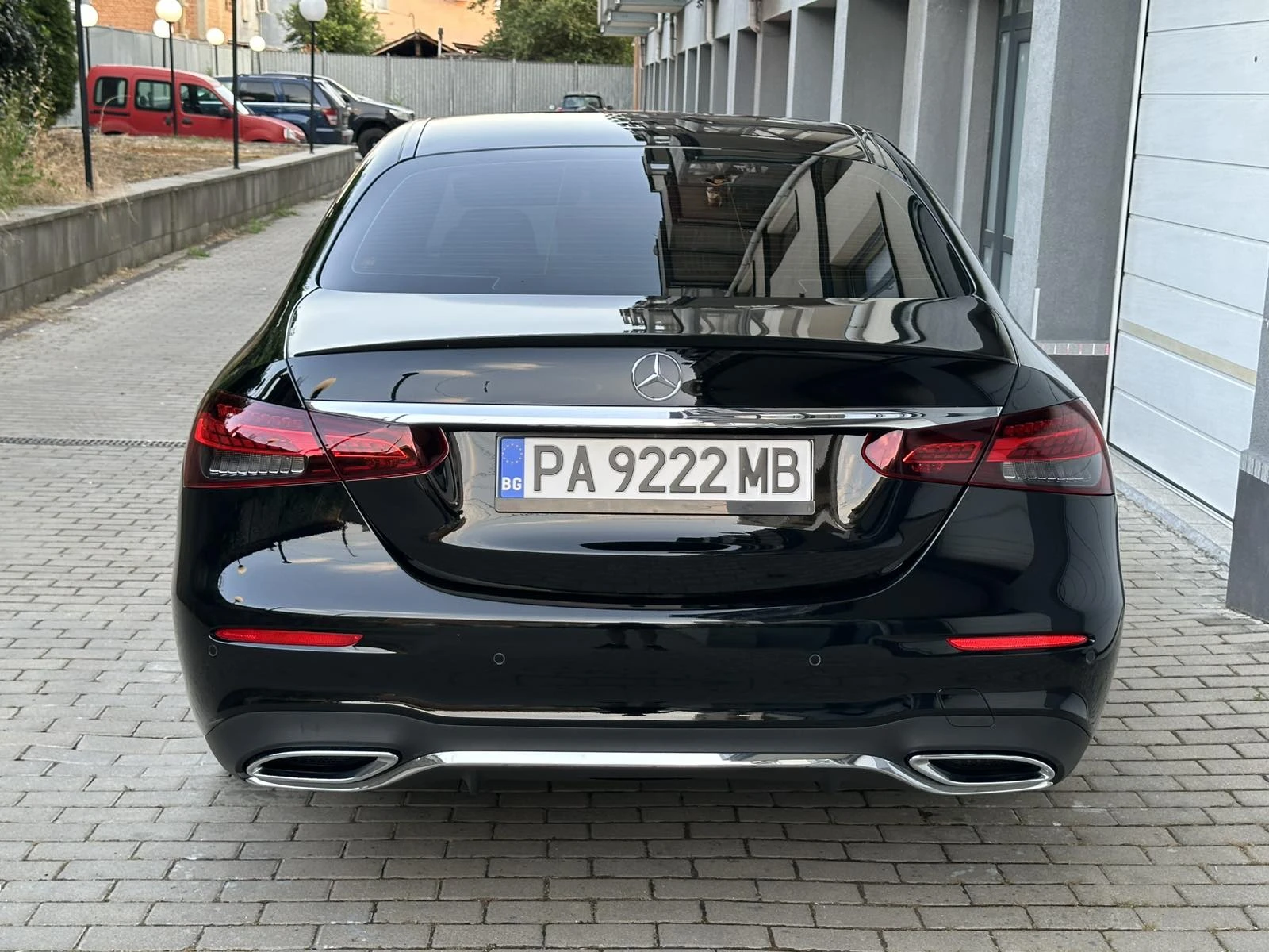 Mercedes-Benz E 350 400d AMG Line 4Matic Distronic FULL - изображение 7