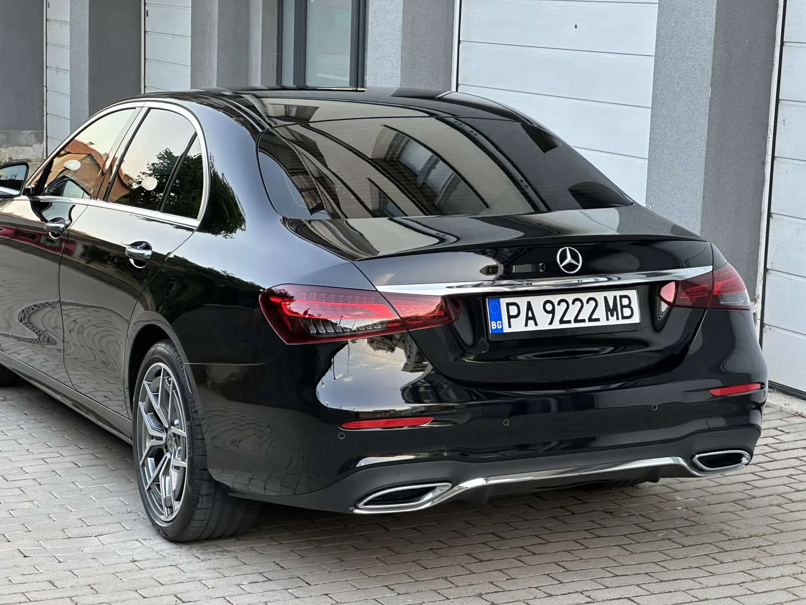 Mercedes-Benz E 350 400d AMG Line 4Matic Distronic FULL - изображение 9