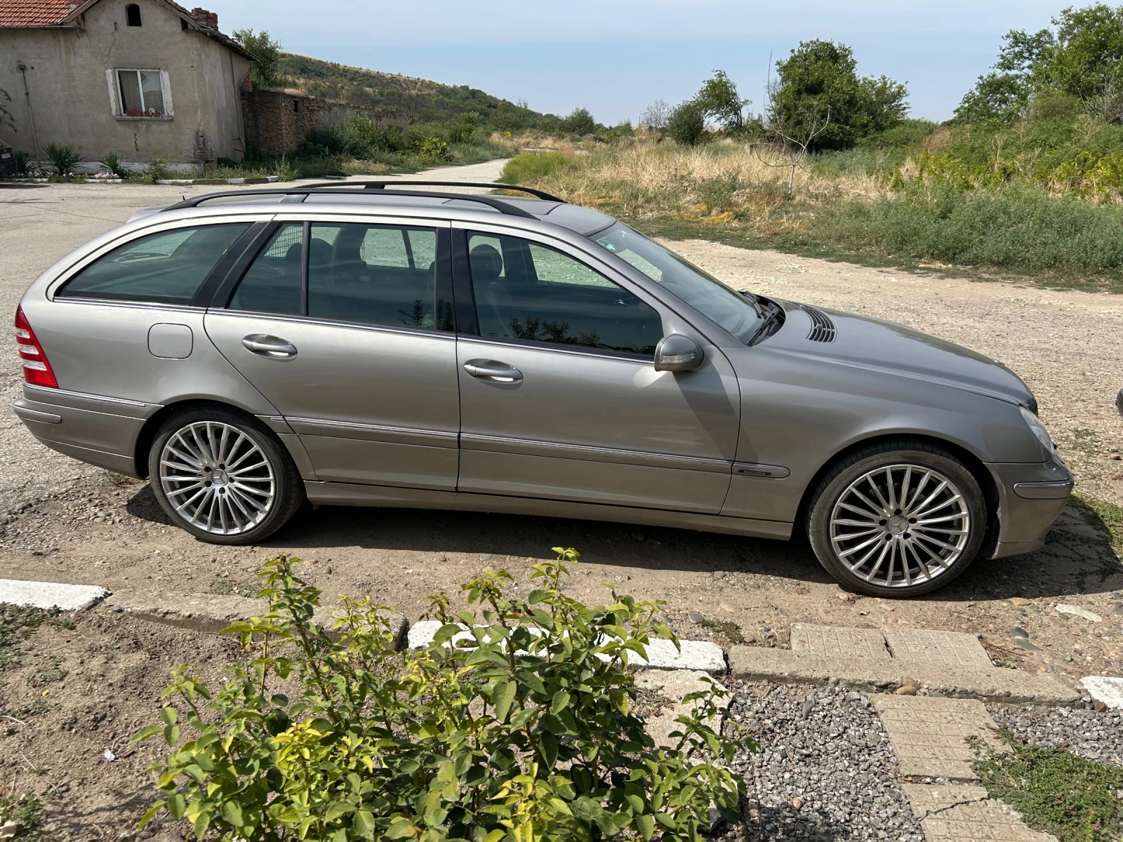 Mercedes-Benz C 220  - изображение 4