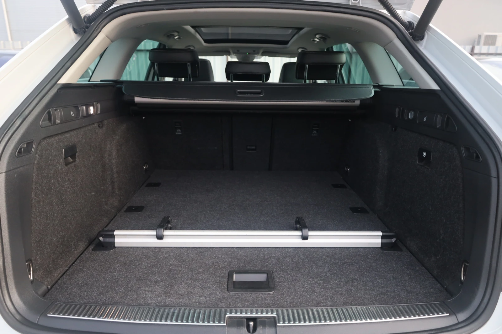 Skoda Superb 2.0TDI L&K Face 4x4 ACC Pano Canton KAM StH#iCarbg | Mobile.bg   10