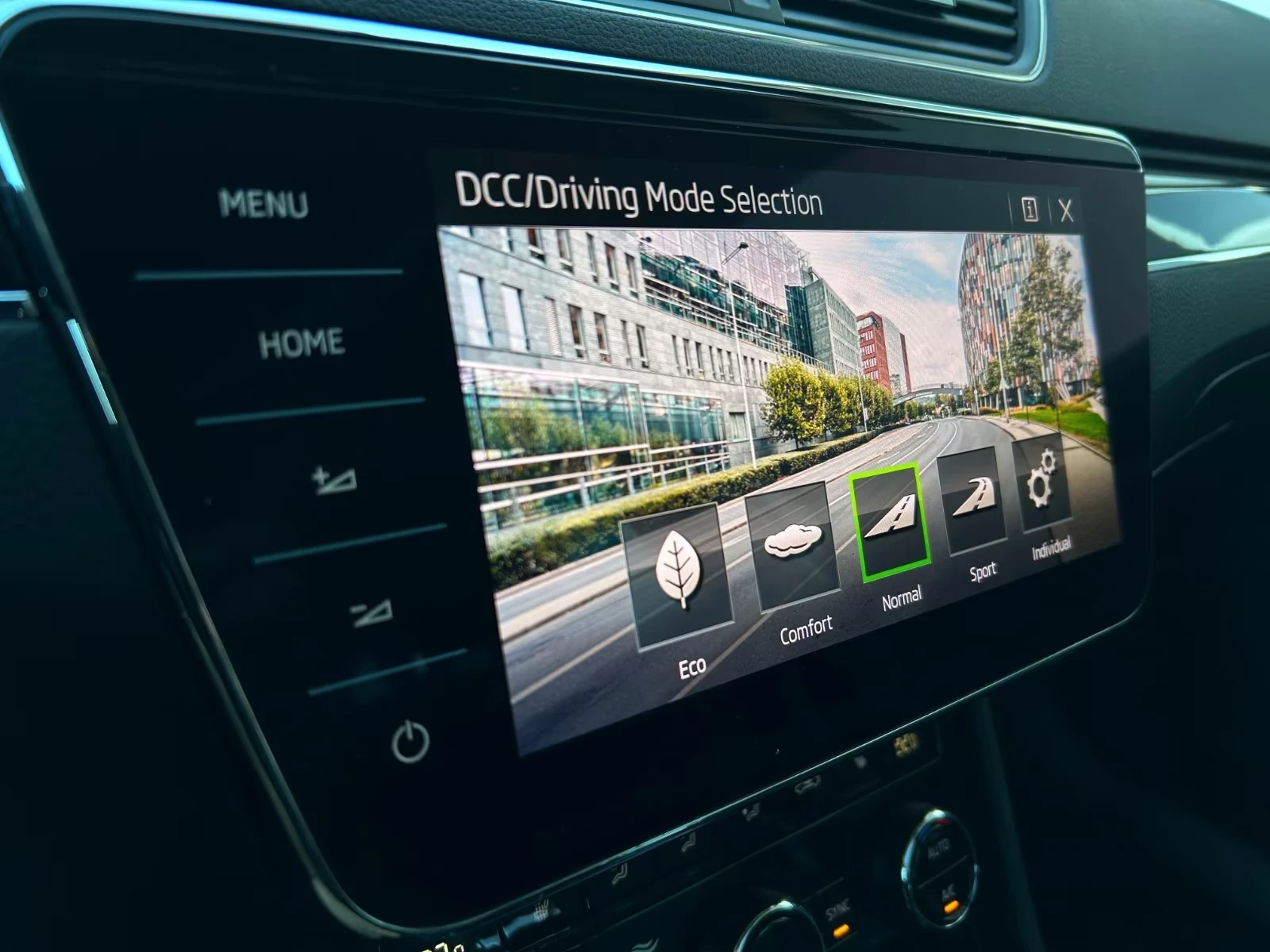 Skoda Superb 2.0TDI L&K Face 4x4 ACC Pano Canton KAM StH#iCarbg | Mobile.bg   16