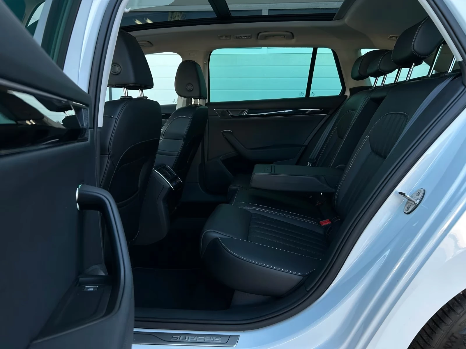 Skoda Superb 2.0TDI L&K Face 4x4 ACC Pano Canton KAM StH#iCarbg | Mobile.bg   9