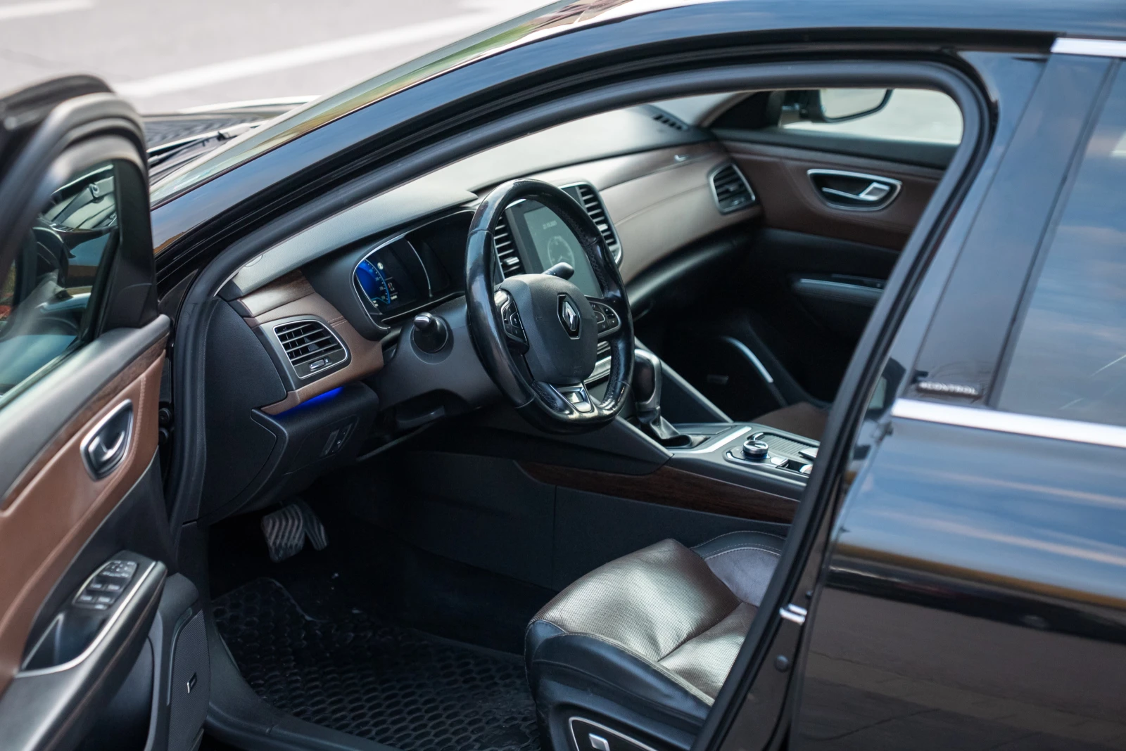 Renault Talisman Intens 1.6 TCE 200к.с 4Control - изображение 8