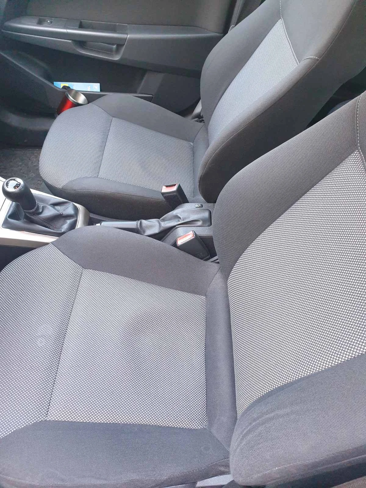 Opel Astra 1.7 CDTI - EcoFlex, снимка 12 - Автомобили и джипове - 53852365