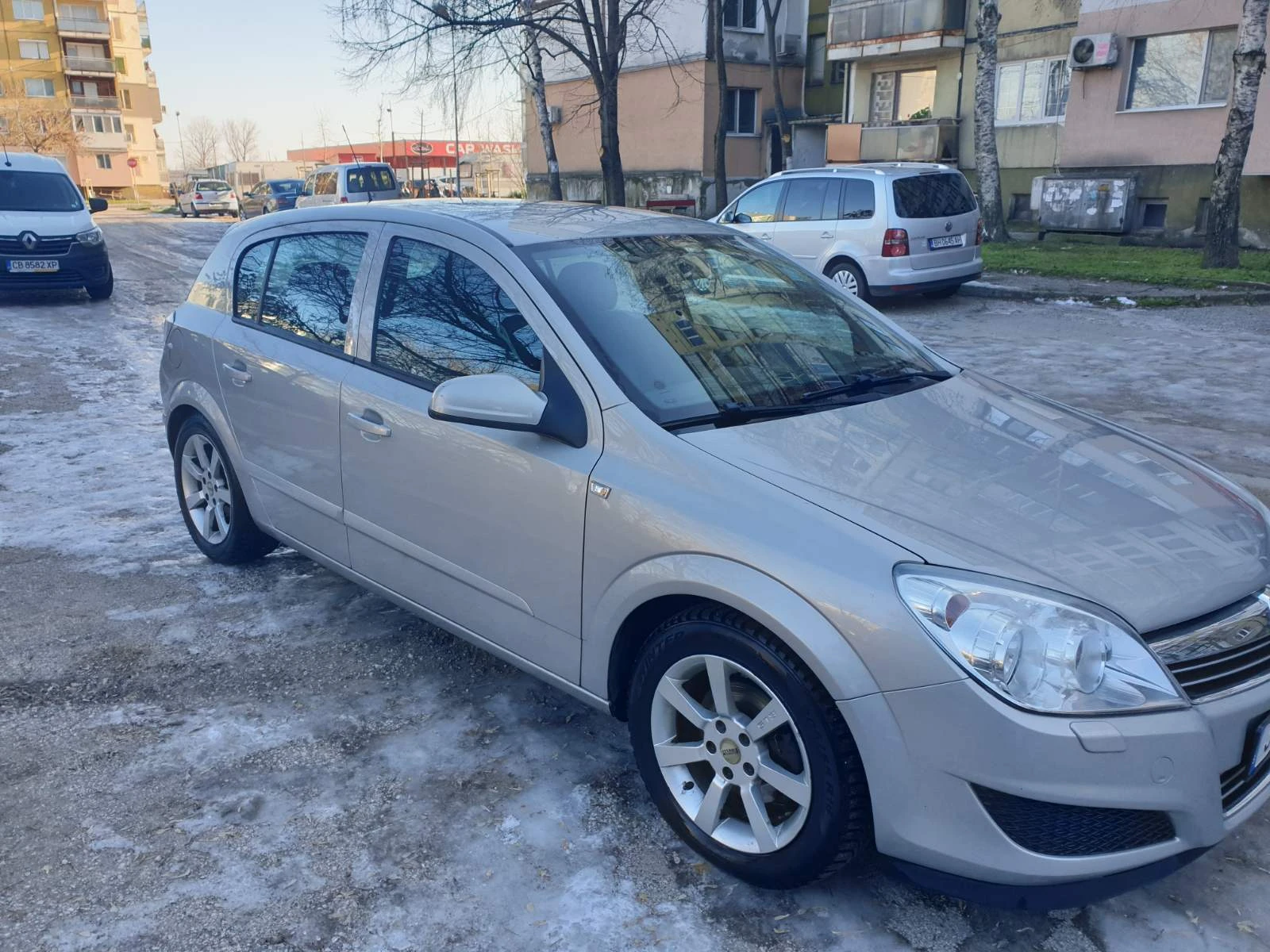 Opel Astra 1.7 CDTI - EcoFlex, снимка 11 - Автомобили и джипове - 53852365