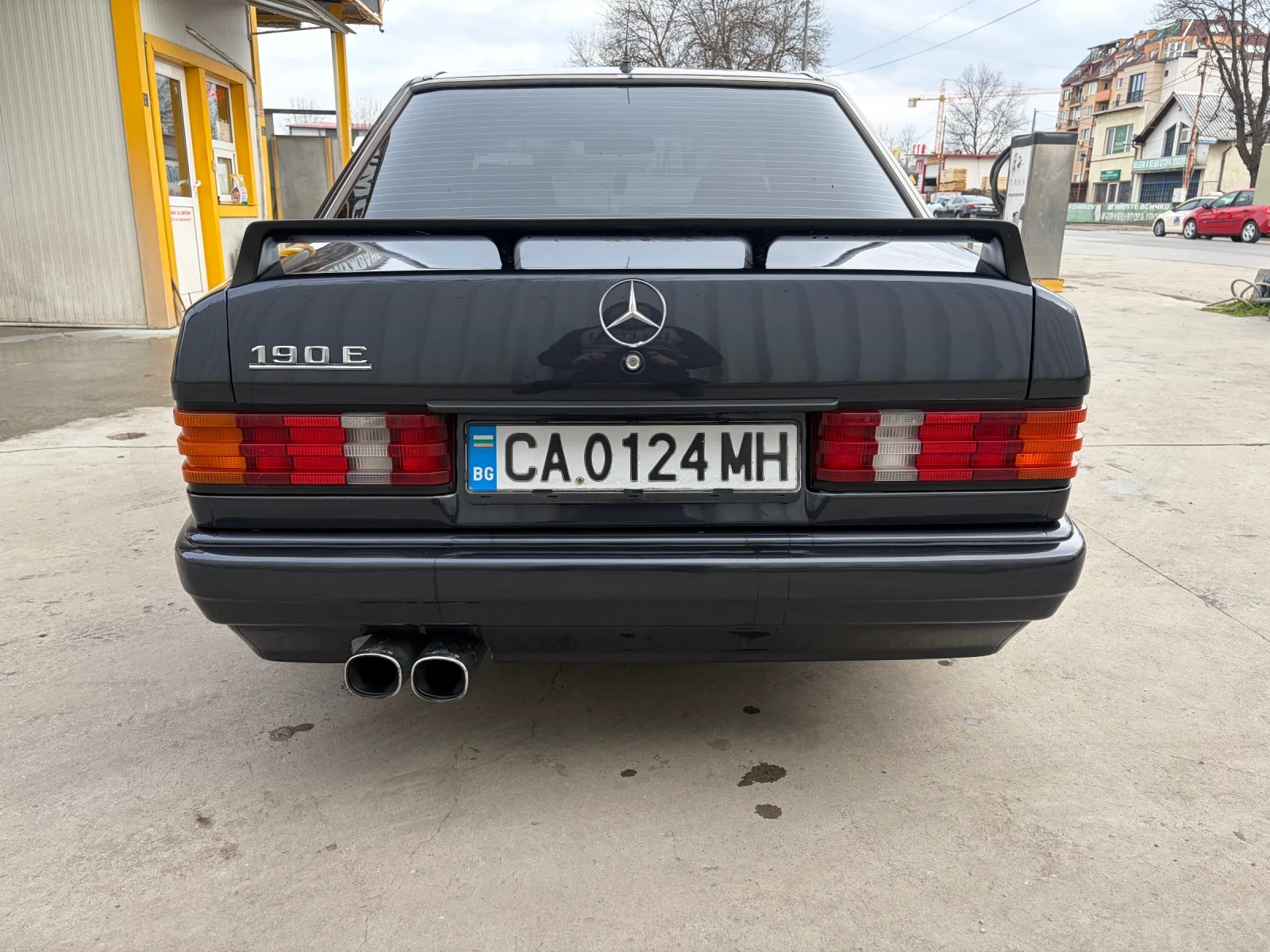 Mercedes-Benz 190 2.6, снимка 5 - Автомобили и джипове - 54081349