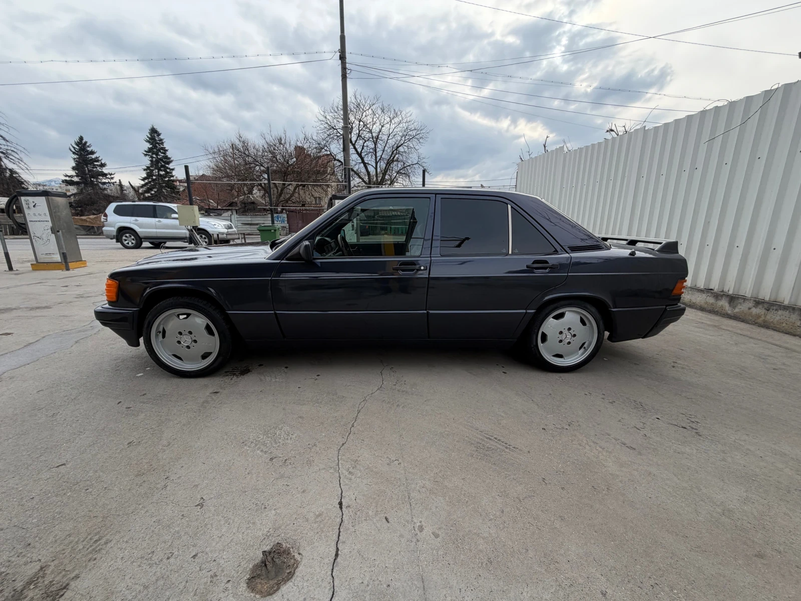 Mercedes-Benz 190 2.6, снимка 2 - Автомобили и джипове - 54081349