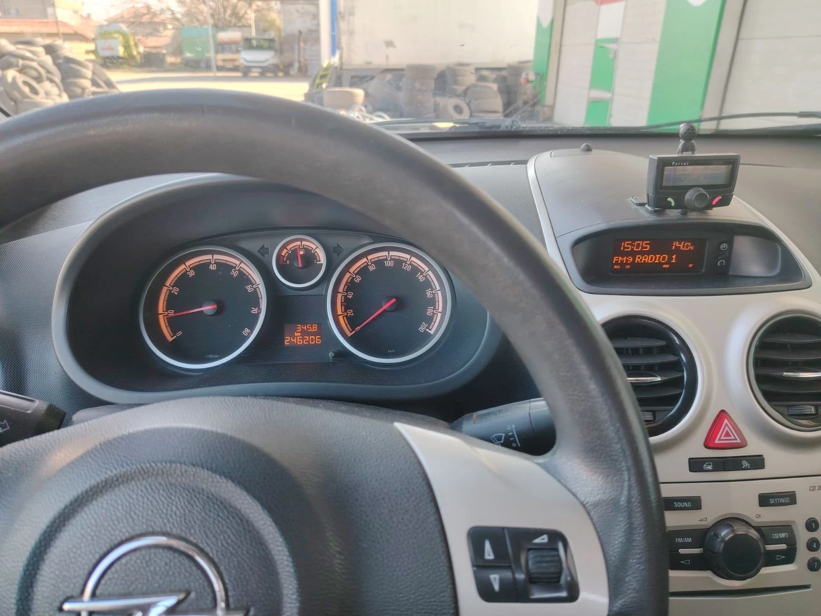 Opel Corsa 1.4 90�� ���-������ | Mobile.bg � ����������� 14