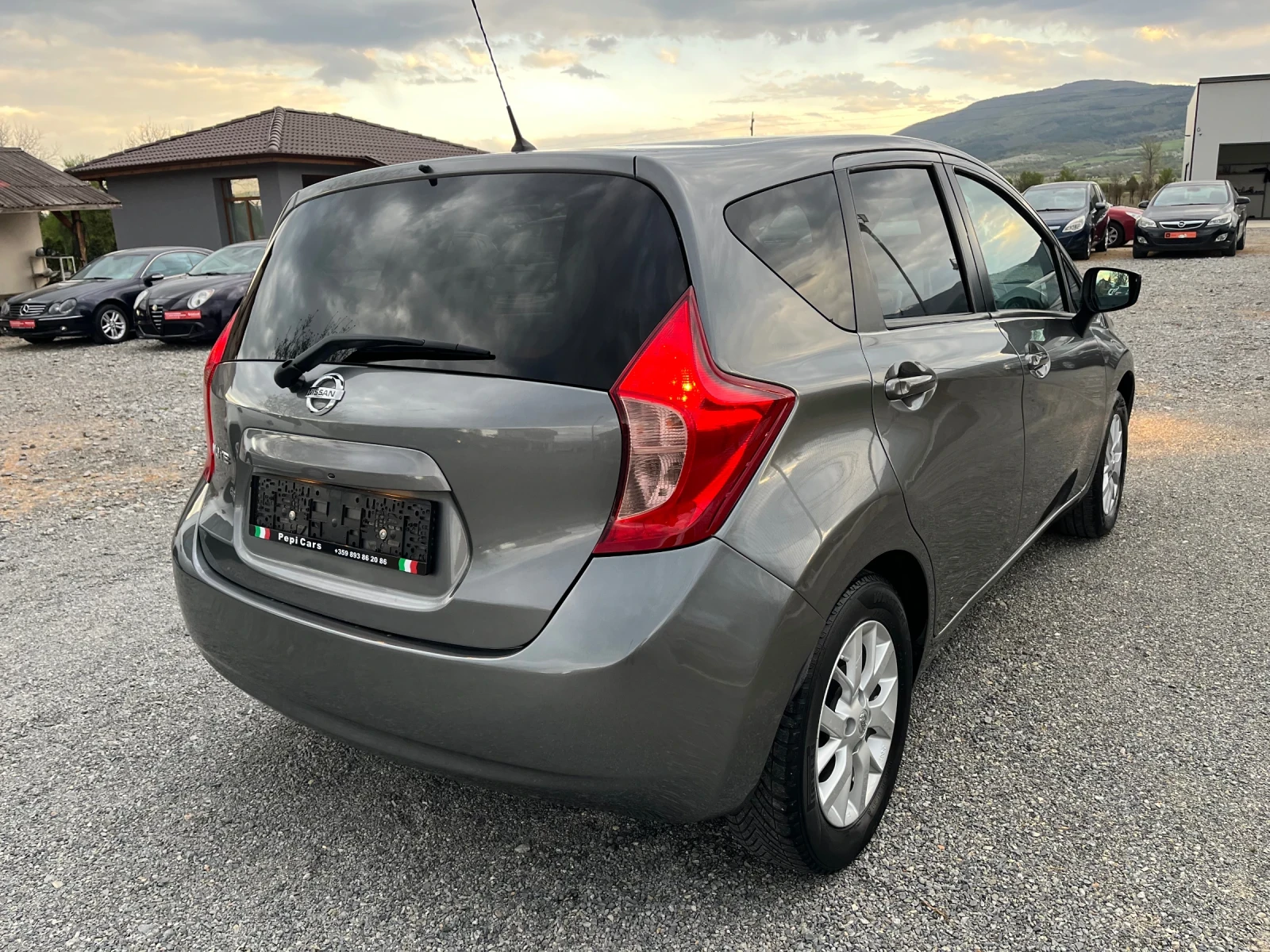Nissan Note 1.2i GPL Euro6 B, снимка 4 - Автомобили и джипове - 54230529