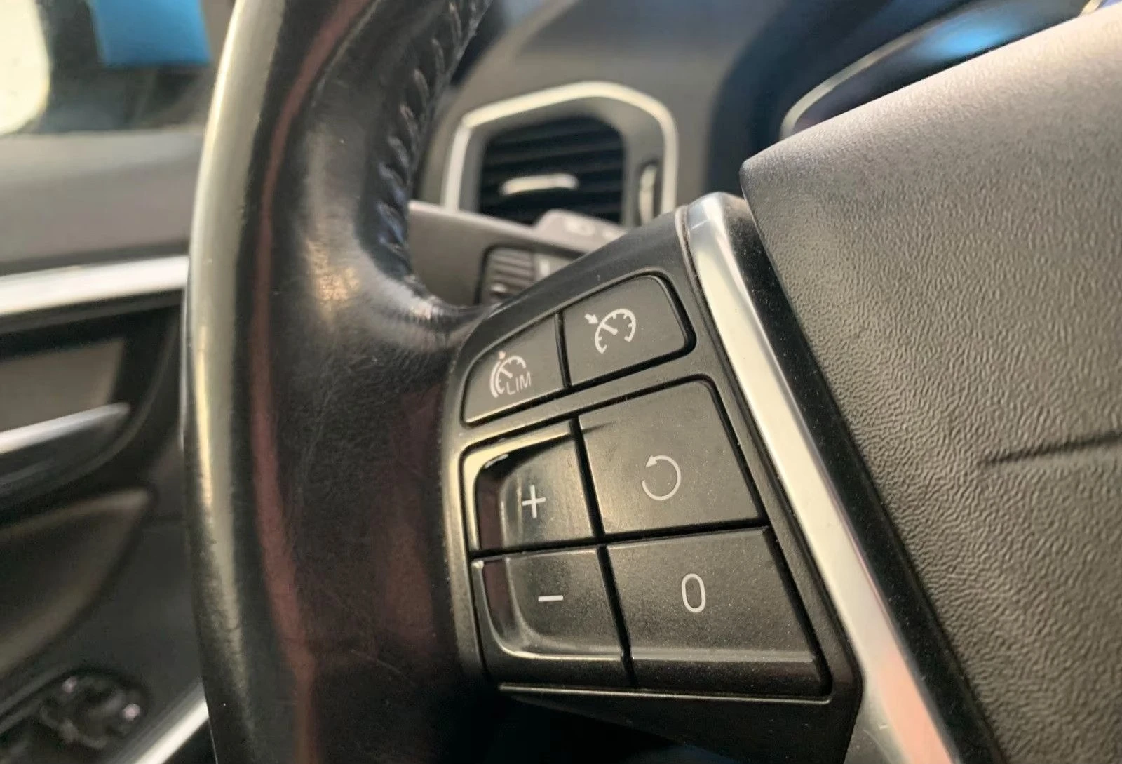 Volvo V60 Plug-in Hybrid/AWD/288�.�| ����| ����| LED| ������ | Mobile.bg � ����������� 8