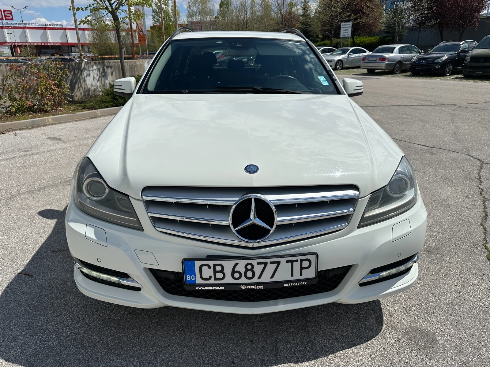 Mercedes-Benz C 220, снимка 7 - Автомобили и джипове - 54327667