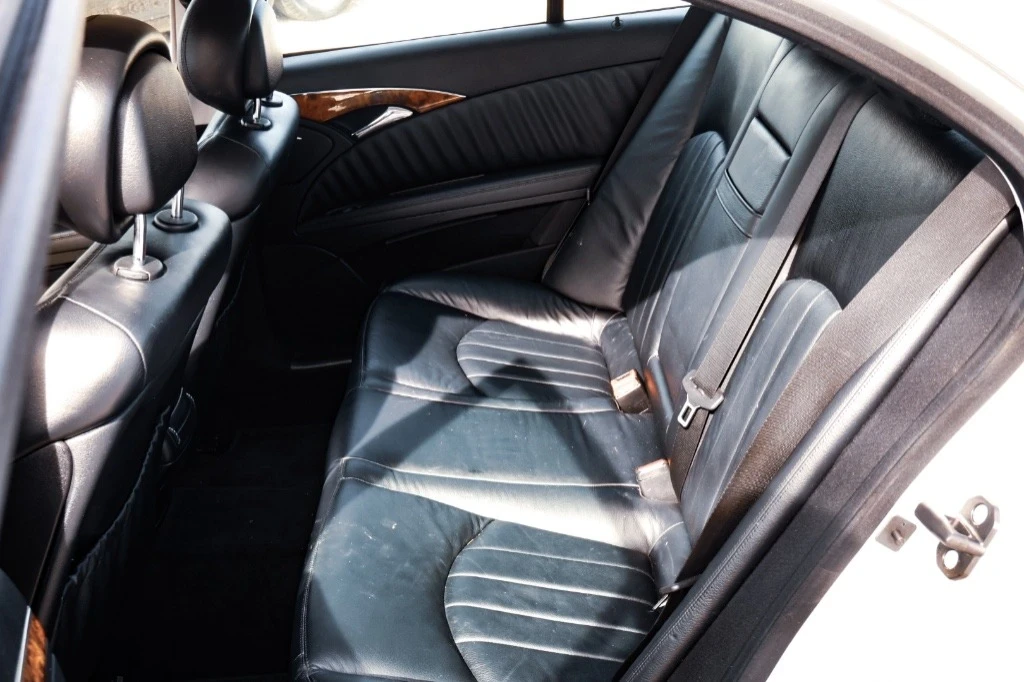 Mercedes-Benz E 280 3.0 CDI, снимка 10 - Автомобили и джипове - 54373755