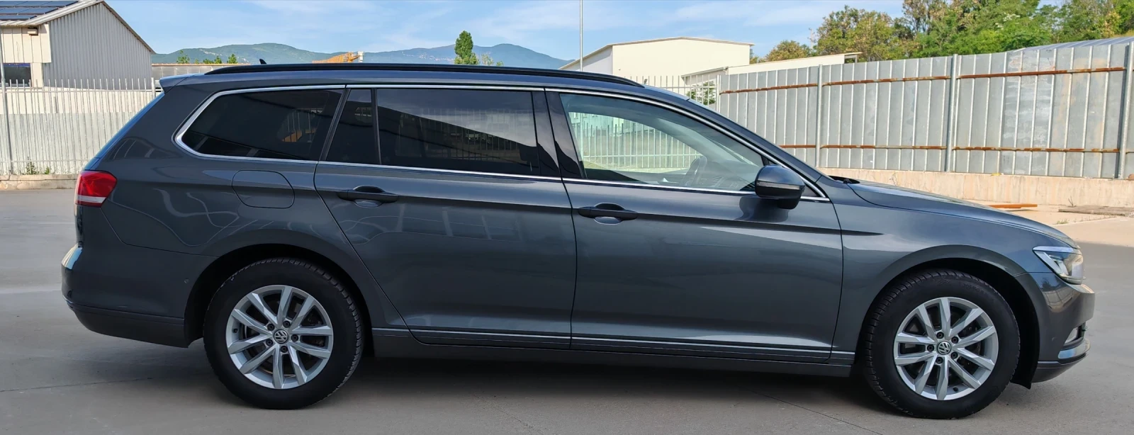 VW Passat 2.0TDI 150к.с HIGHLINE* AUTOMAT* LED* Navi* ACC* , снимка 7 - Автомобили и джипове - 54740155