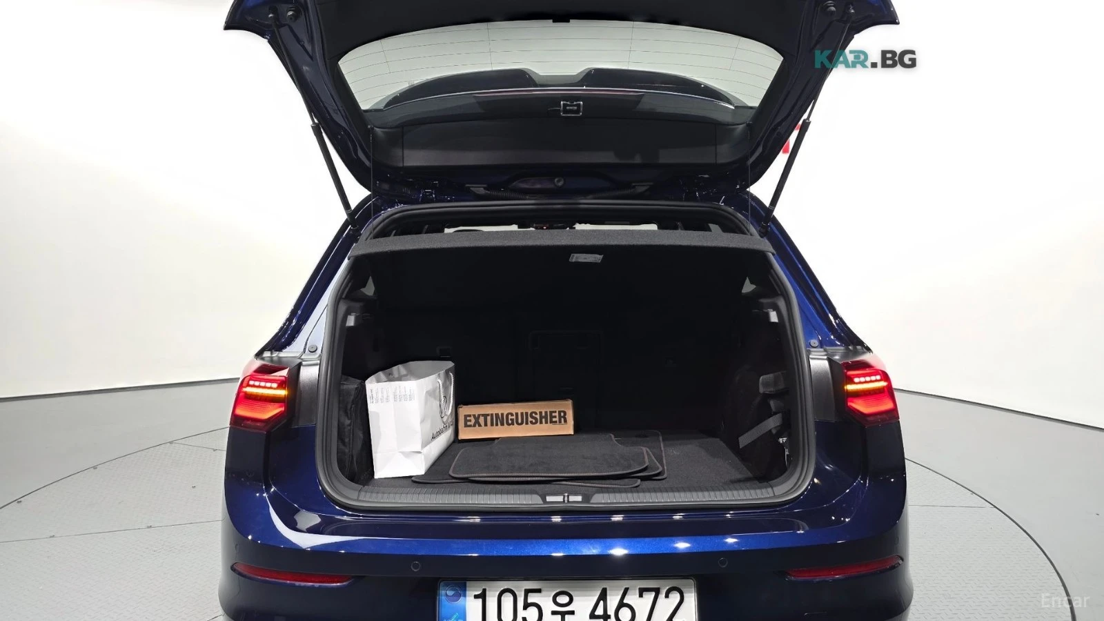 VW Golf GTI/2.0T/8TH GEN, снимка 17 - Автомобили и джипове - 54827899