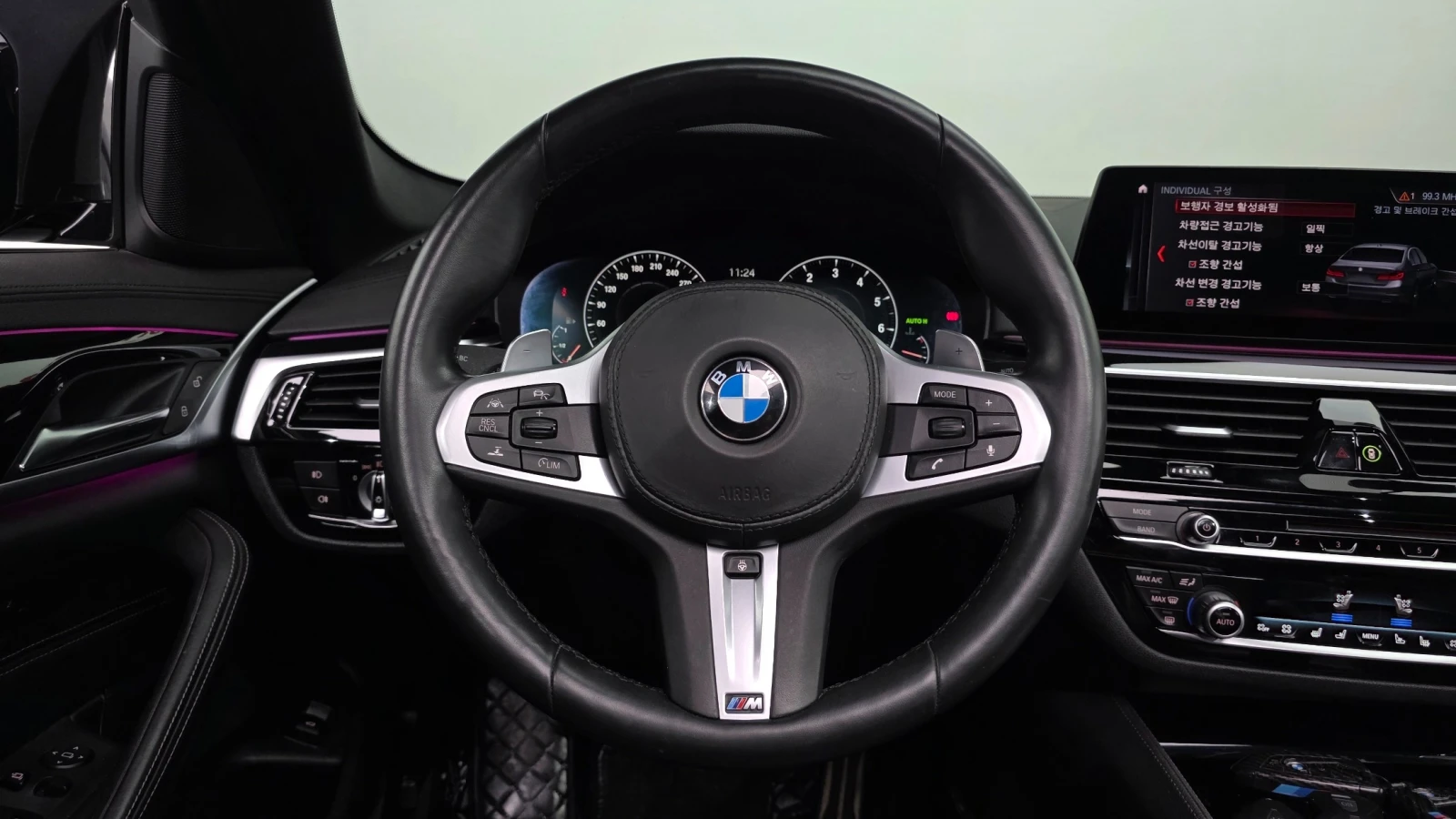 BMW 530 M ПАКЕТ/ПОДГРЕВ/ОБДУХВАНЕ/ПАМЕТ/HEAD-UP/, снимка 13 - Автомобили и джипове - 55222481