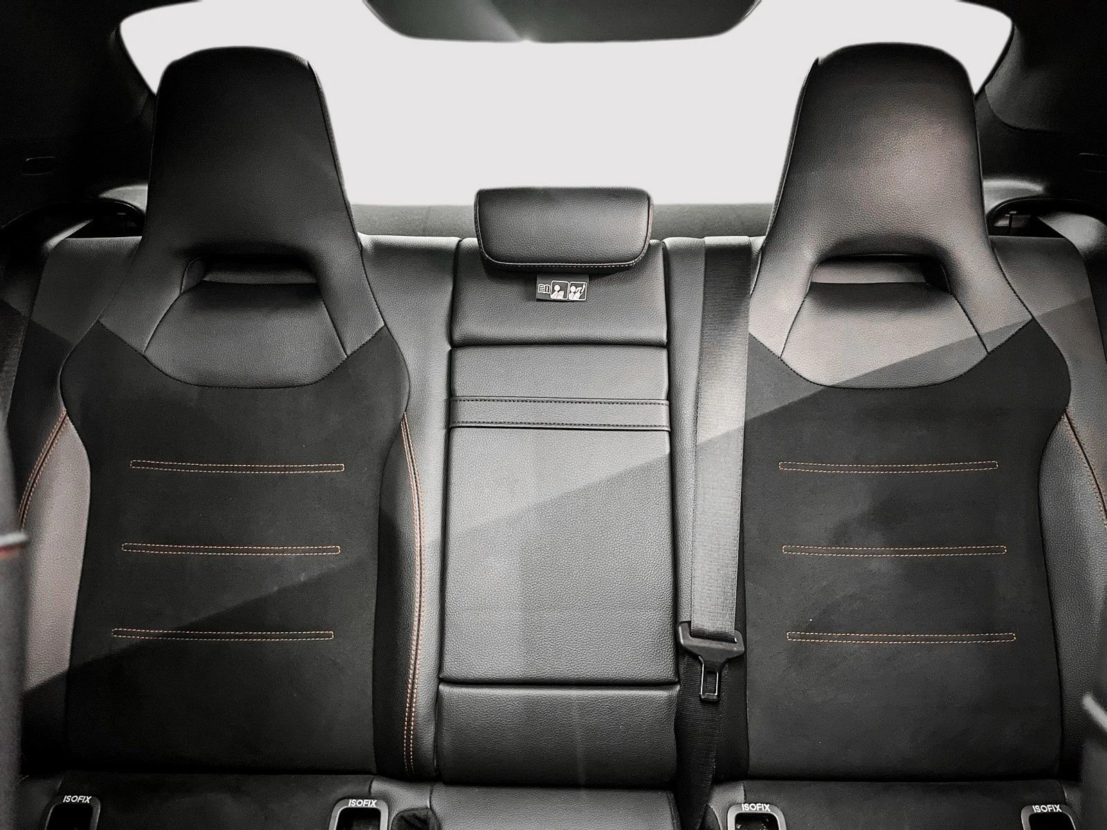 Mercedes-Benz CLA 250 4MATIC/DRIVE-ASSISTS/BLIND-SPOT/KEYLESS, снимка 15 - Автомобили и джипове - 55302059