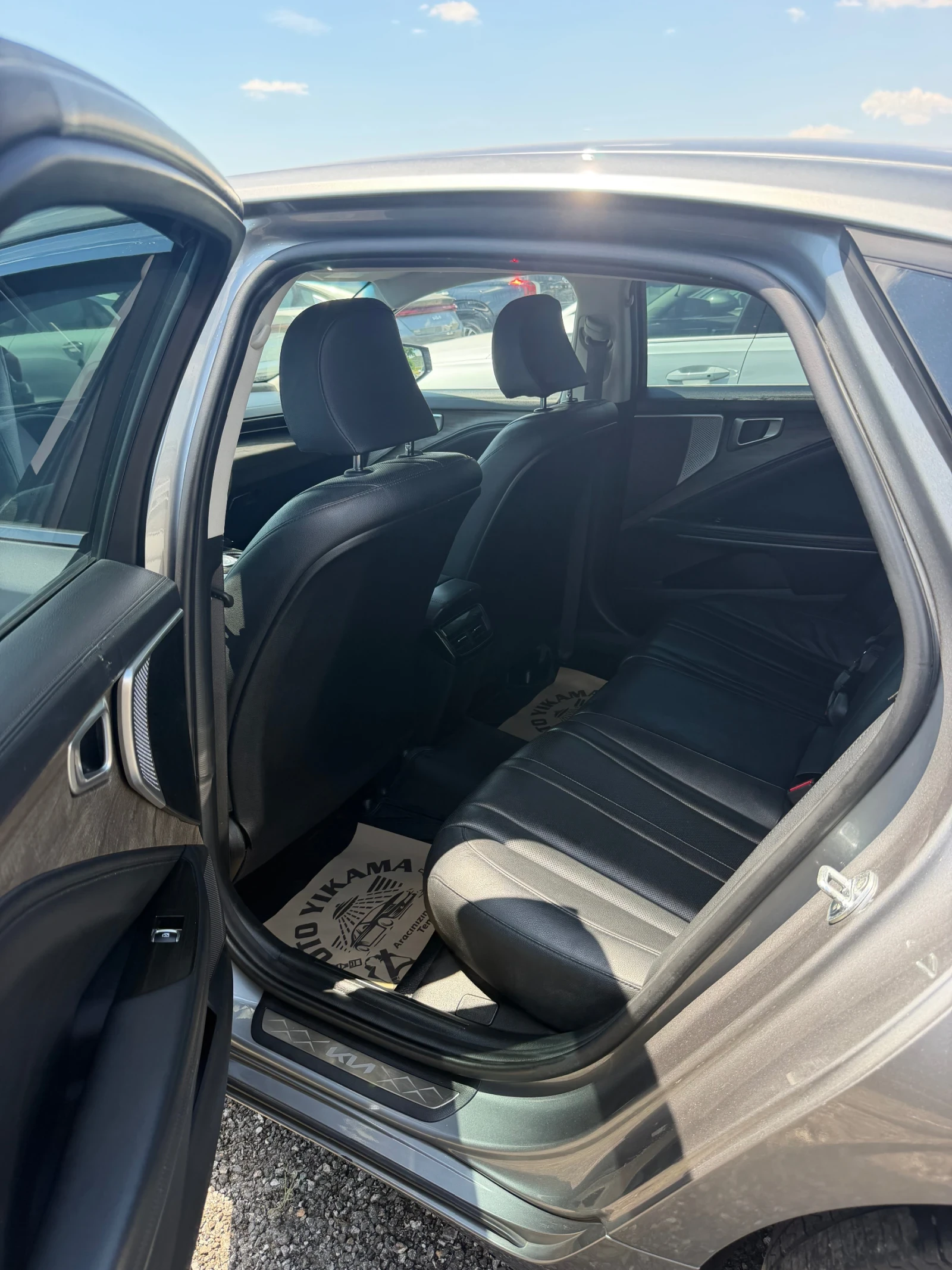 Kia K8 НАЛИЧНА* LPG, снимка 11 - Автомобили и джипове - 55313044