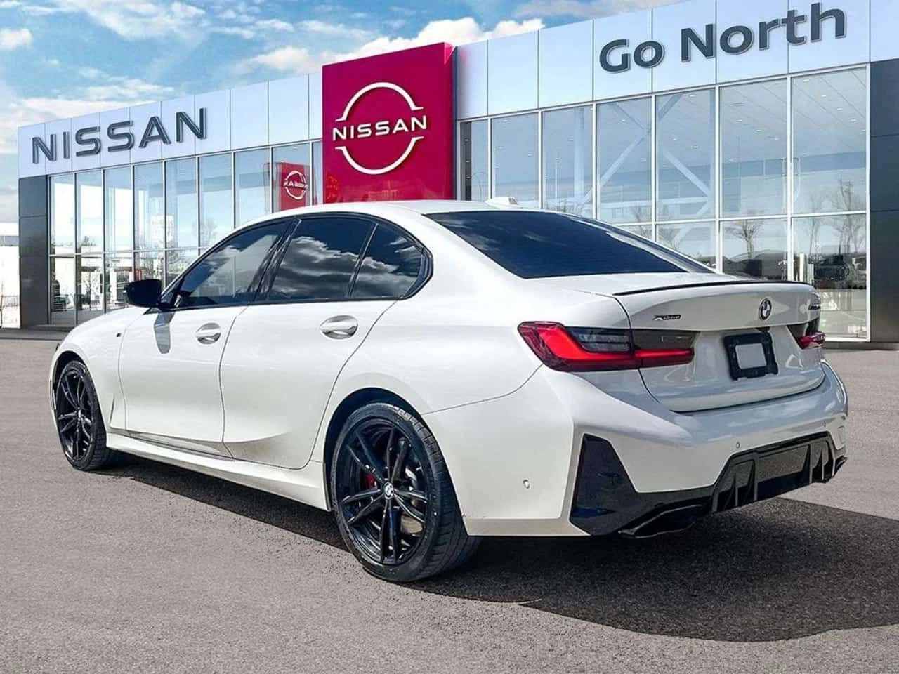 BMW 340 xDrive/ДИСТРОНИК/360/ШИБИДАХ, снимка 3 - Автомобили и джипове - 55350647