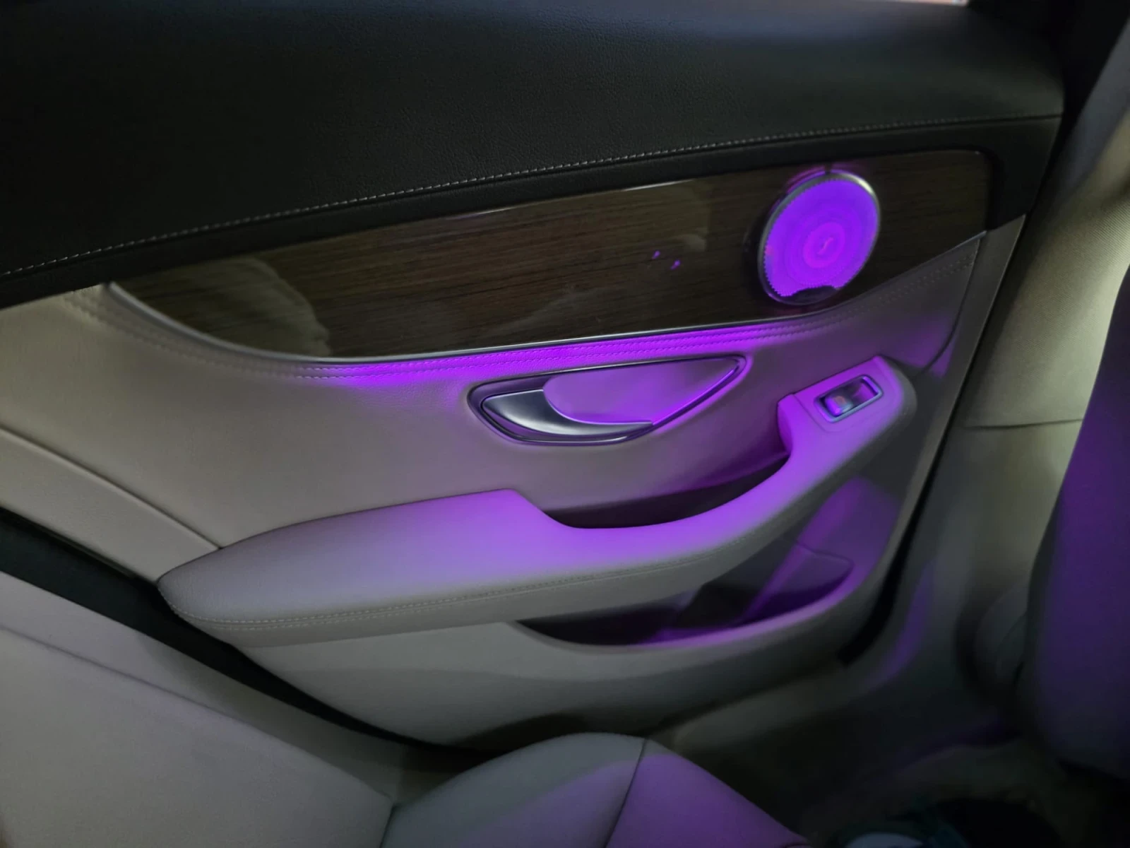 Mercedes-Benz C 350 Plug-in hibride , снимка 11 - Автомобили и джипове - 55473224