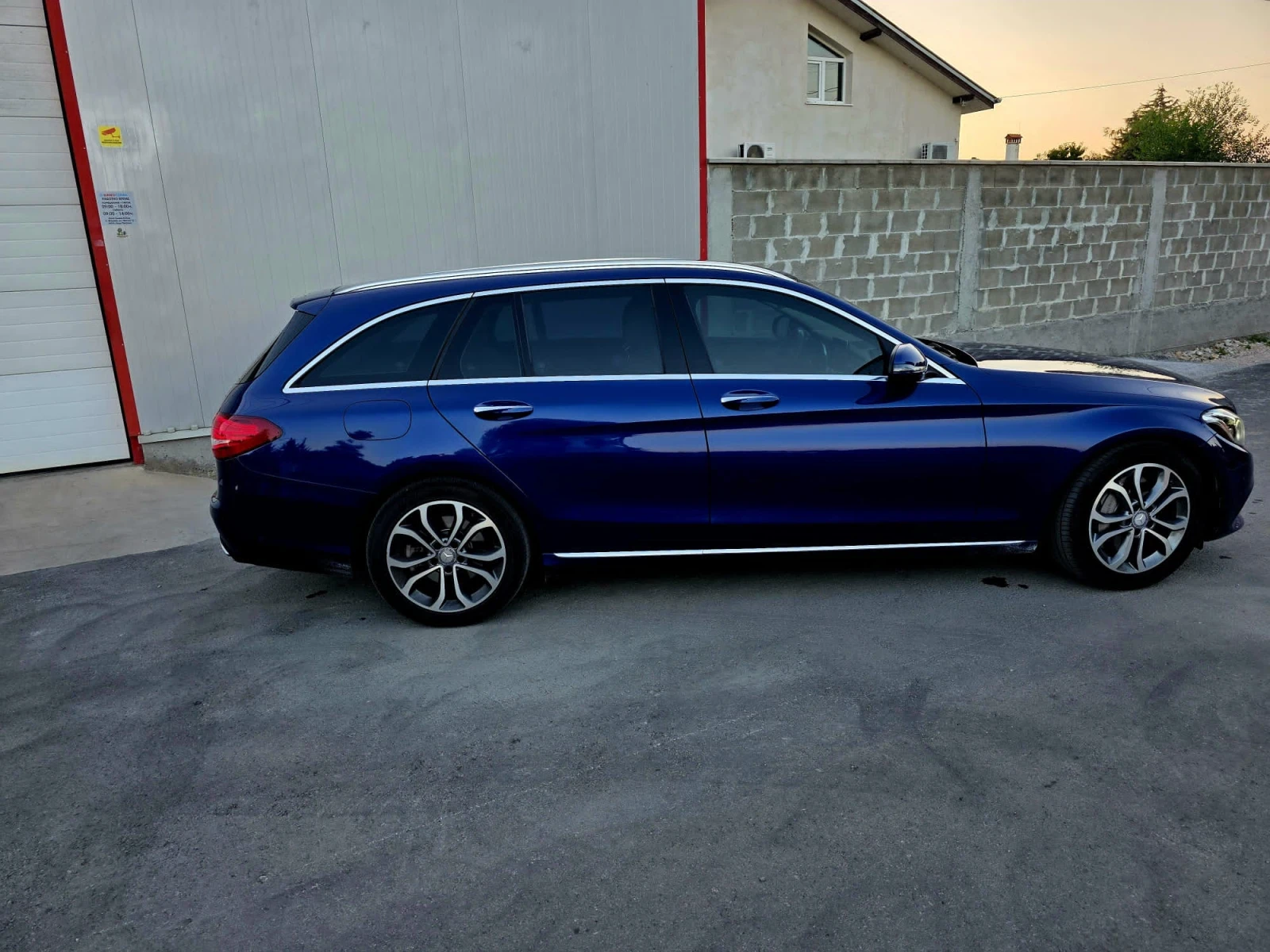 Mercedes-Benz C 350 Plug-in hybrid, снимка 5 - Автомобили и джипове - 55473224