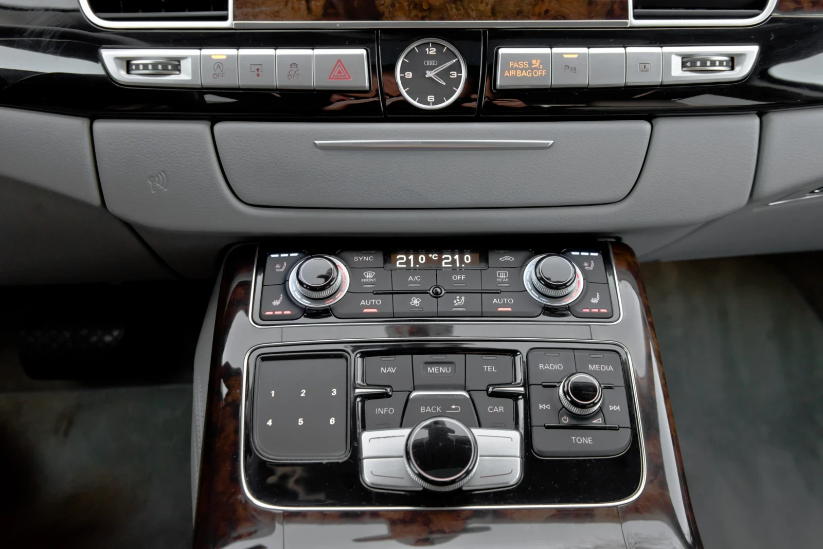Audi A8 3TDI LONG , HeadUp, 360 , Distronic , LaneAssist, снимка 16 - Автомобили и джипове - 55887559