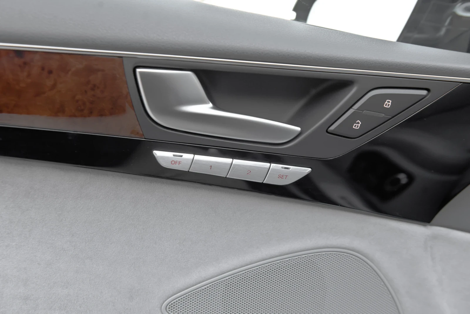 Audi A8 3TDI LONG , HeadUp, 360 , Distronic , LaneAssist, снимка 11 - Автомобили и джипове - 55887559