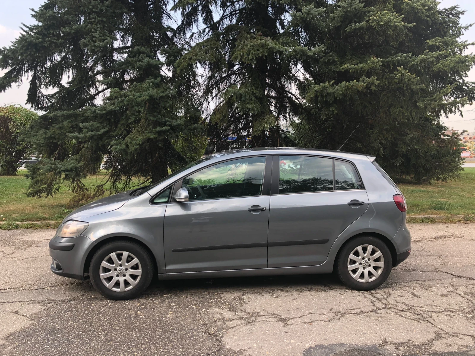 VW Golf Plus 1.9TDI, снимка 4 - Автомобили и джипове - 56008132
