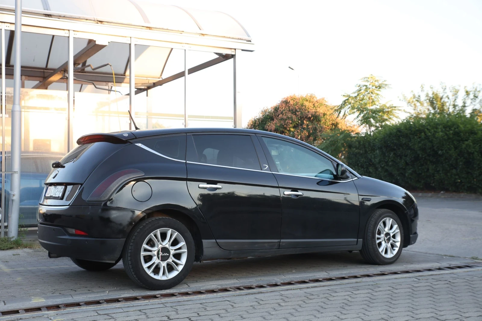 Lancia Delta 1.4 120 ГАЗ , снимка 6 - Автомобили и джипове - 56016373