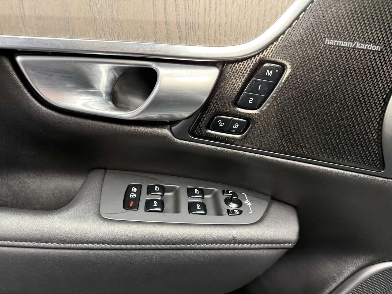 Volvo V90 Cross Country B6 PLUS, снимка 15 - Автомобили и джипове - 56537251
