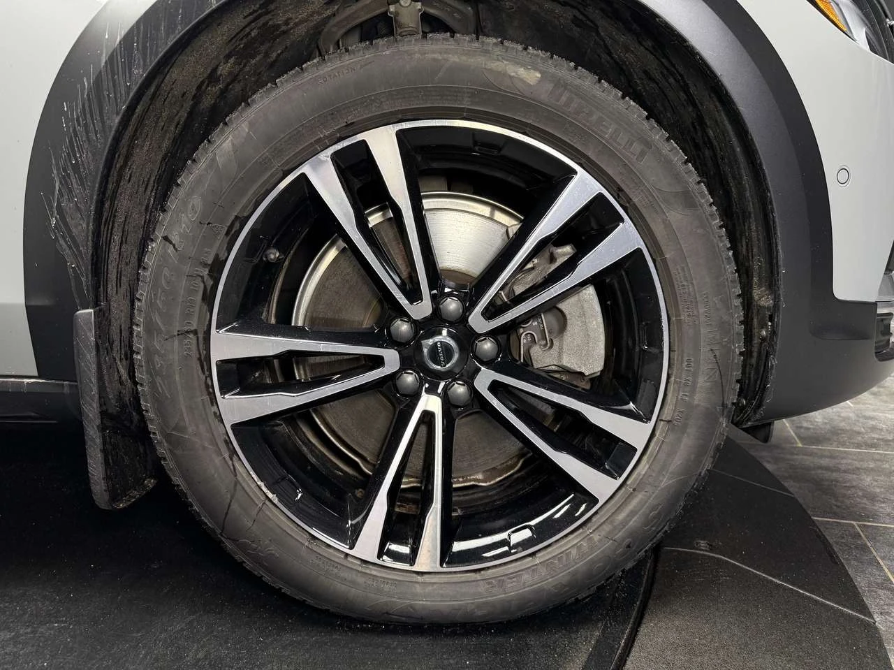 Volvo V90 Cross Country B6 PLUS, снимка 10 - Автомобили и джипове - 56537251