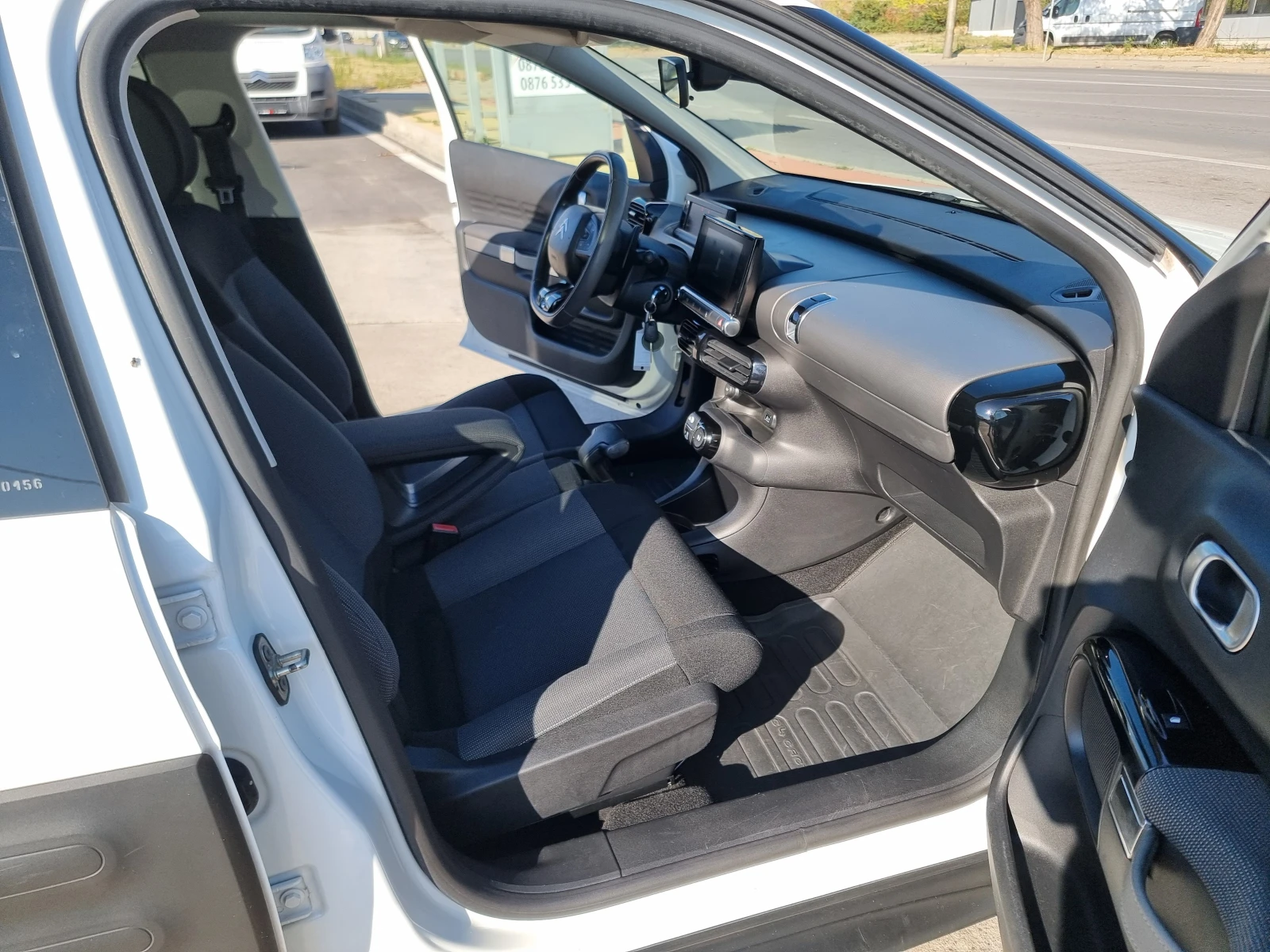 Citroen C4 Cactus 1.6d-Navi-Kamera-Automat | Mobile.bg � ����������� 17