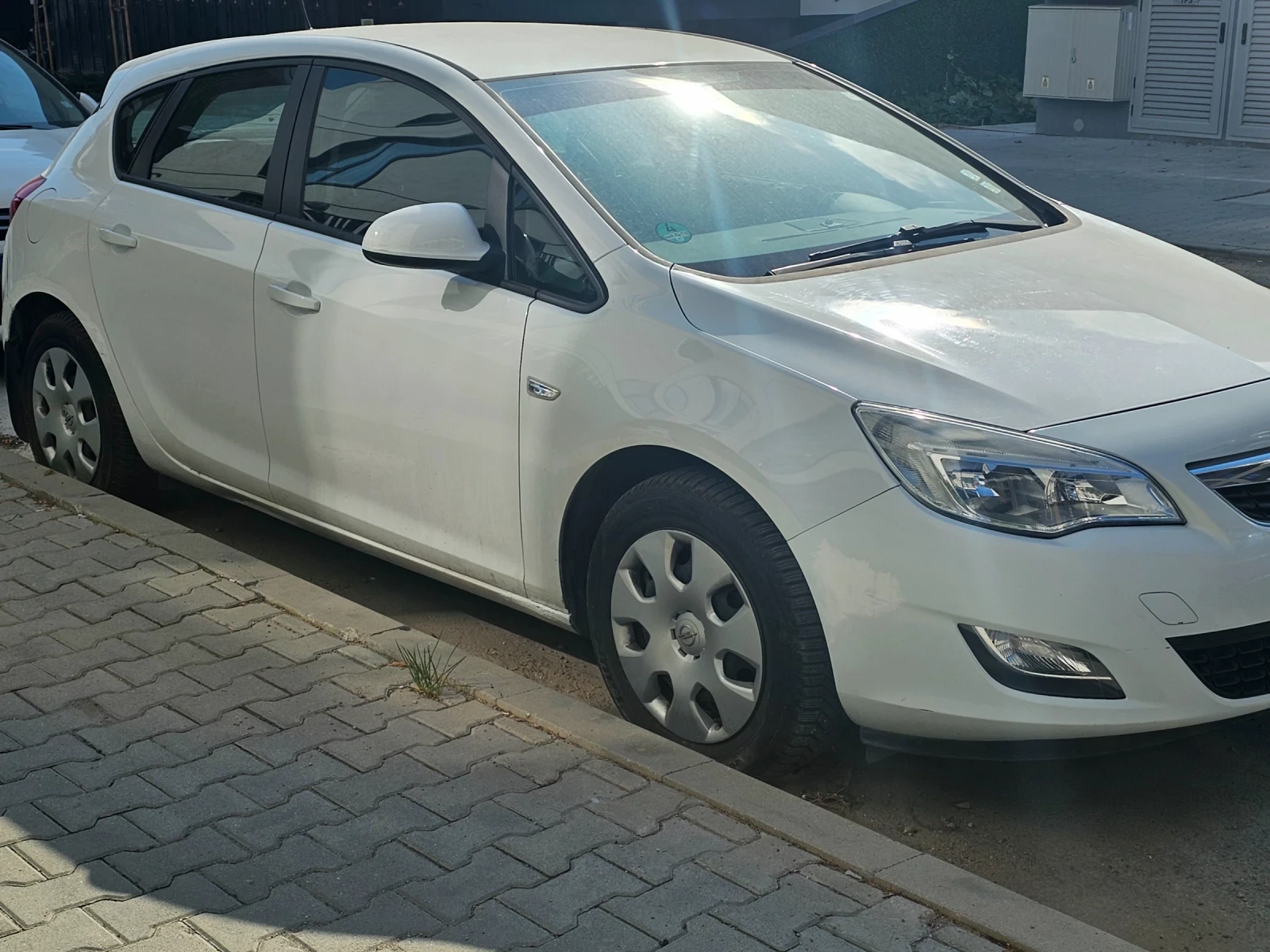Opel Astra Astra J, снимка 4 - Автомобили и джипове - 56643509
