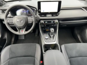 Toyota Rav4 2.5PHEV/GR-SPORT/306HP/FWD/L.ASS/LED/ISOFIX/633f - 121399 лв. - 84654589 9