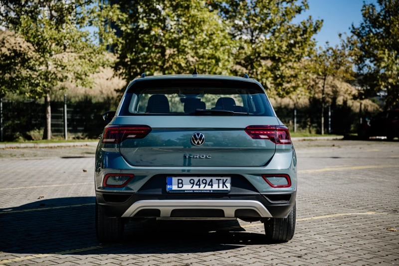 VW T-Roc, снимка 3 - Автомобили и джипове - 47532948