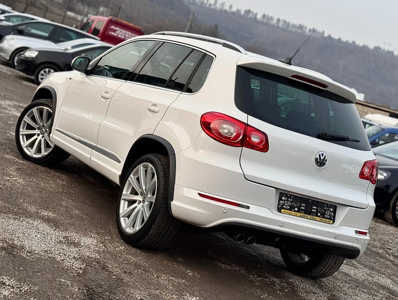 VW Tiguan 2.0TDI 170кс 4x4 R-LINE DYNAUDIO ПЕЧКА СЕР-КНИЖКА, снимка 4 - Автомобили и джипове - 49311184