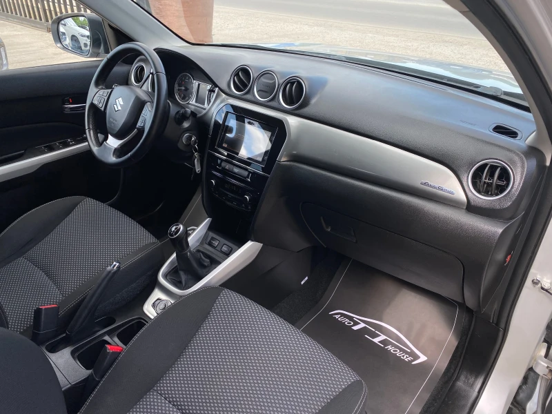 Suzuki Vitara AllGrip* Distronic* Camera* , снимка 10 - Автомобили и джипове - 50398712