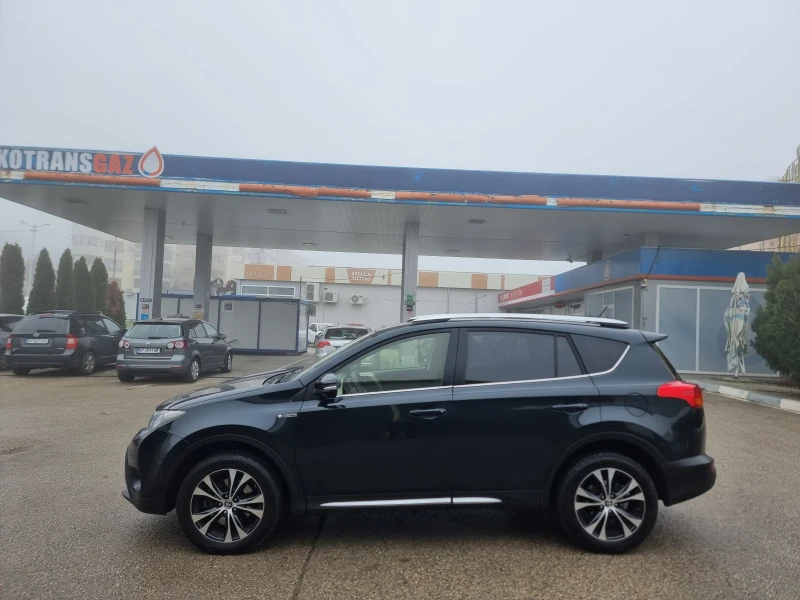 Toyota Rav4 2.0D4D* 4X4* NAVI * KAMERA* LED* Keyless* 2015г , снимка 9 - Автомобили и джипове - 53097238