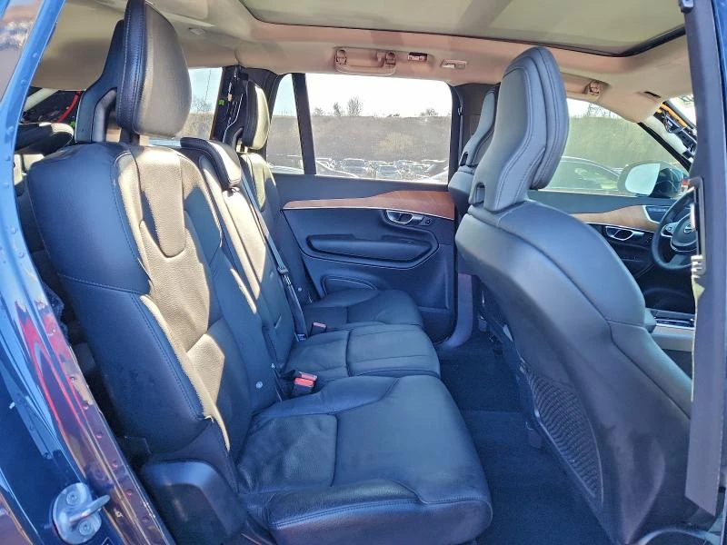 Volvo Xc90 2.0L 4 All wheel drive, снимка 4 - Автомобили и джипове - 53010854