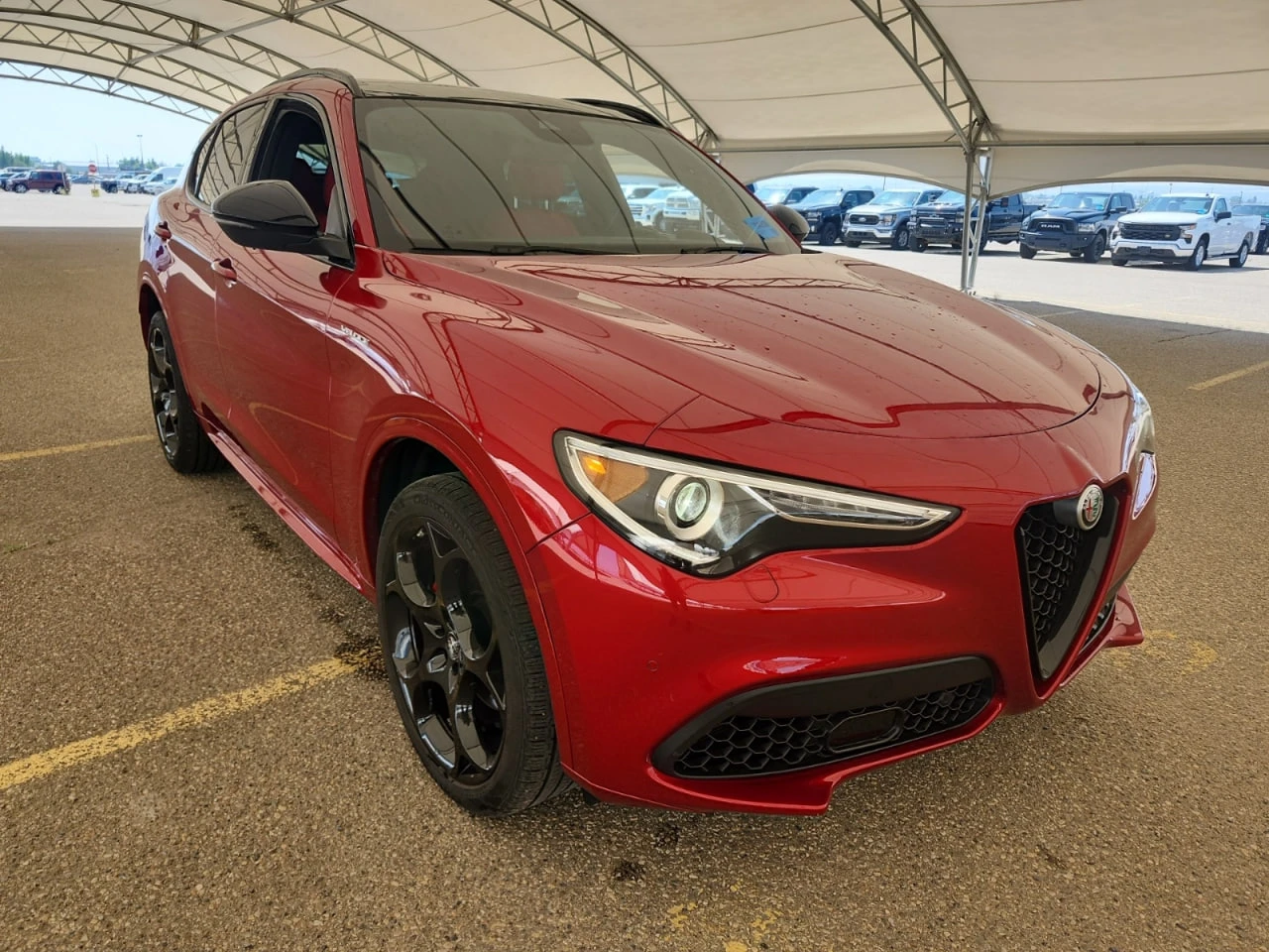 Alfa Romeo Stelvio * CARFAX * АВТО КРЕДИТ * ЦЕНА ДО БГ! - изображение 3