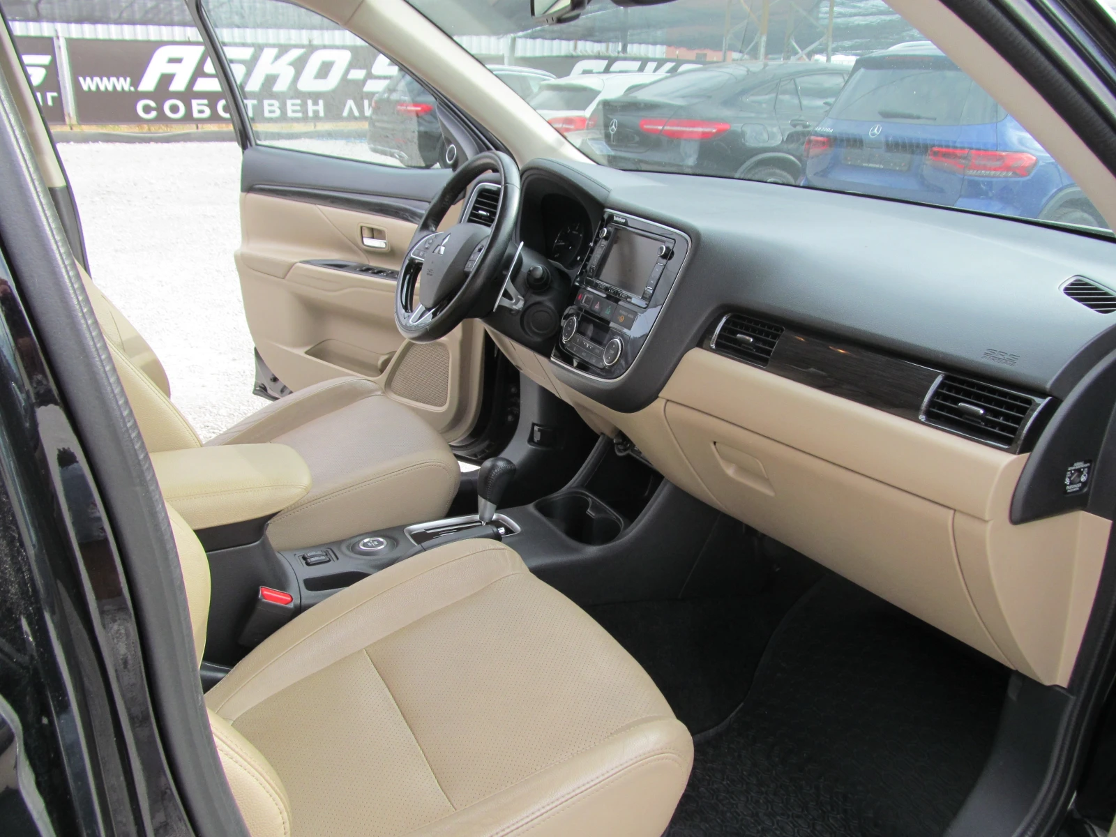 Mitsubishi Outlander KeulessGo/4WD//LDW система/СОБСТВЕН ЛИЗИНГ - изображение 10