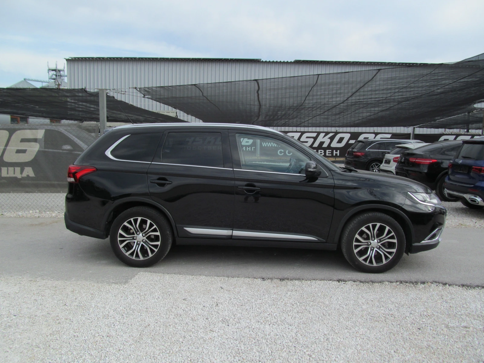 Mitsubishi Outlander KeulessGo/4WD//LDW система/СОБСТВЕН ЛИЗИНГ - изображение 4