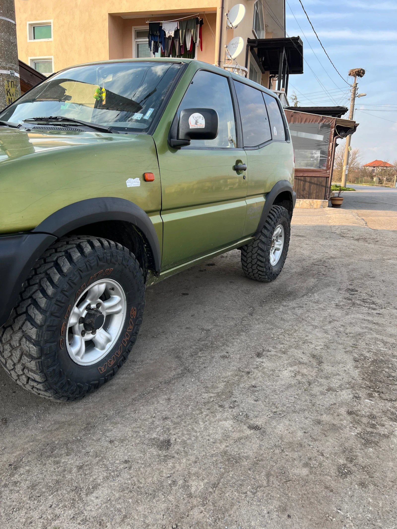 Nissan Terrano 2.7 TDI, снимка 2 - Автомобили и джипове - 53411057