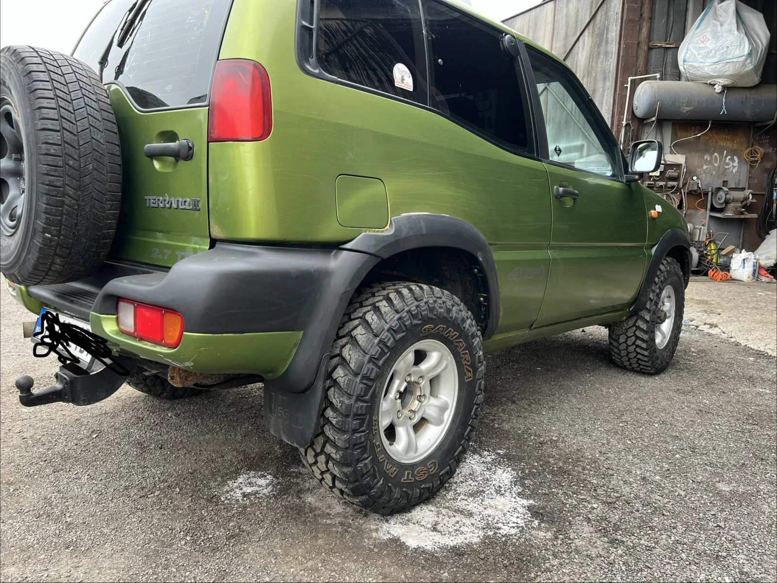 Nissan Terrano 2.7 TDI, снимка 3 - Автомобили и джипове - 53411057