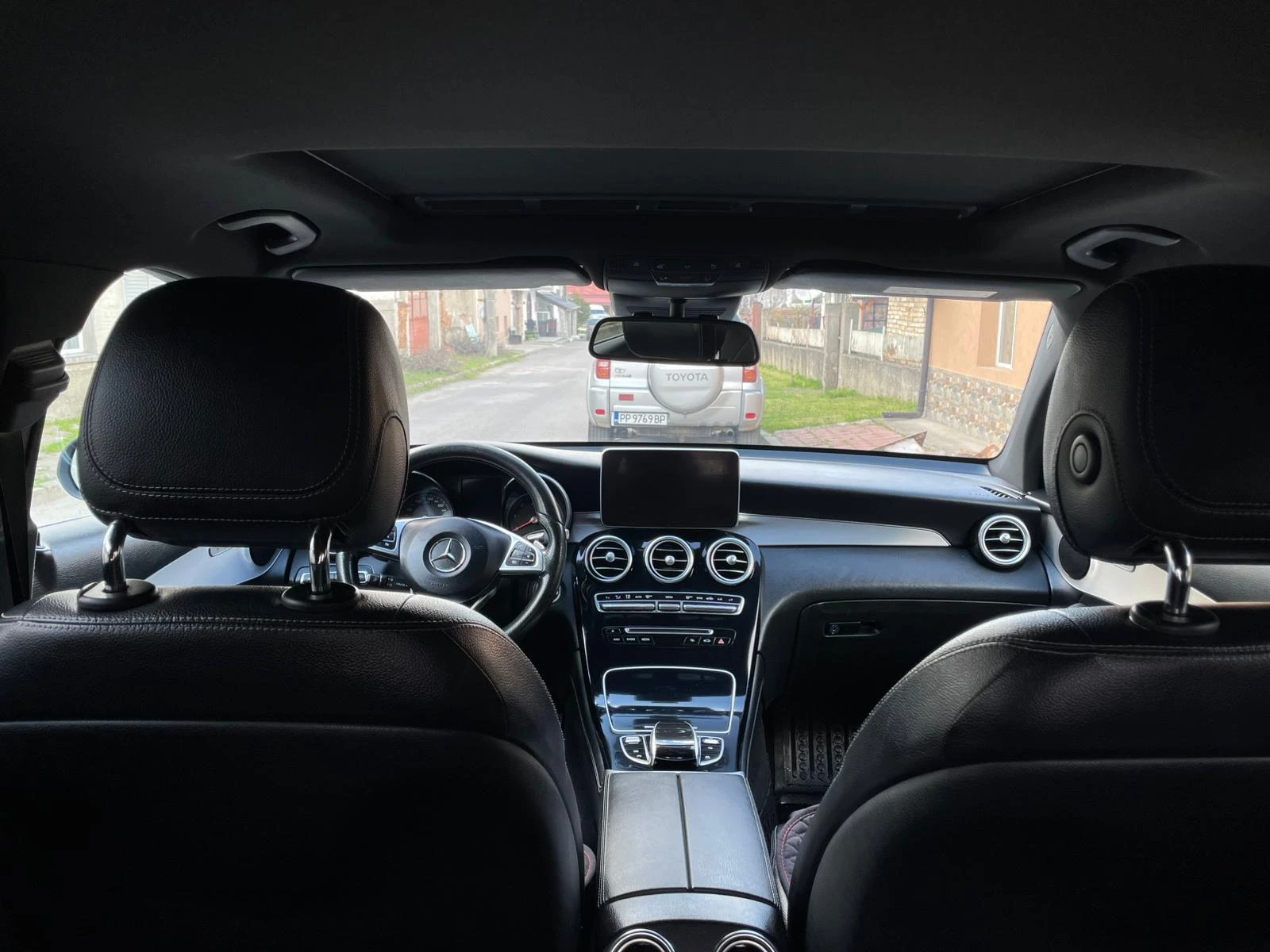 Mercedes-Benz GLC 250 coupe, снимка 4 - Автомобили и джипове - 54106612